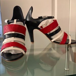 Ashro. Harper Sandal. Heels. Lipstick